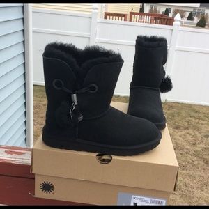 UGG IRINA STAR CHARM